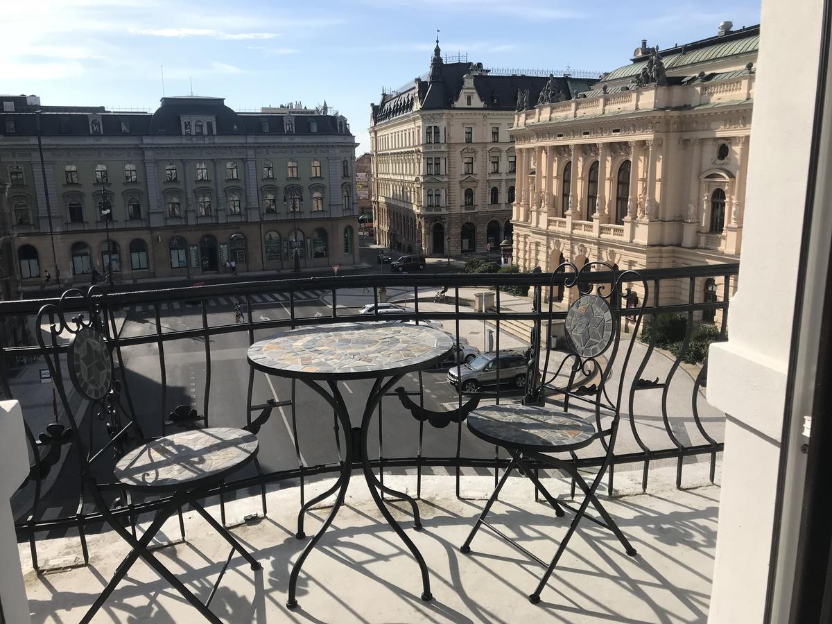 Old Town Boutique Apartments Liberec Quarto foto